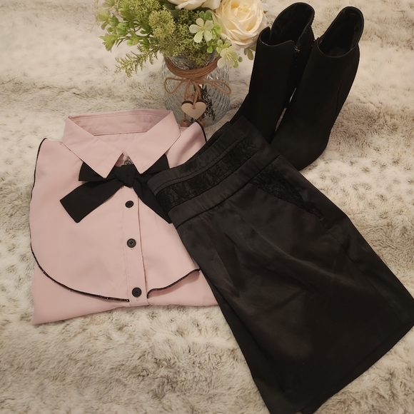 SHEIN Pale Pink with Black Contrast Binding Bow Front Puff Sleeve Size S - Picture 8 of 8